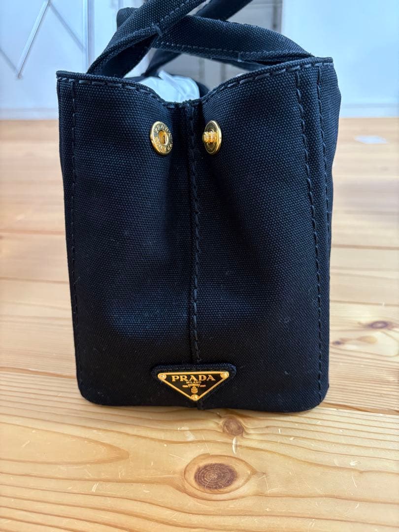 PRADA ブラック キャンバストートバッグ