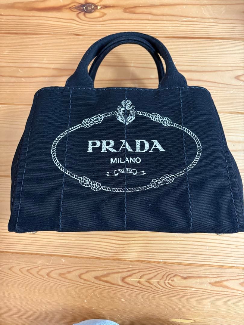 PRADA ブラック キャンバストートバッグ