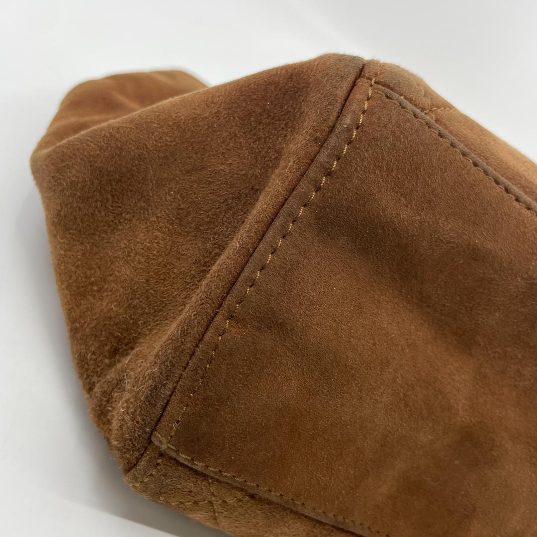 PRADA　キルティング　スエード　チェーンショルダーバッグ　ブラウン　三角ロゴ