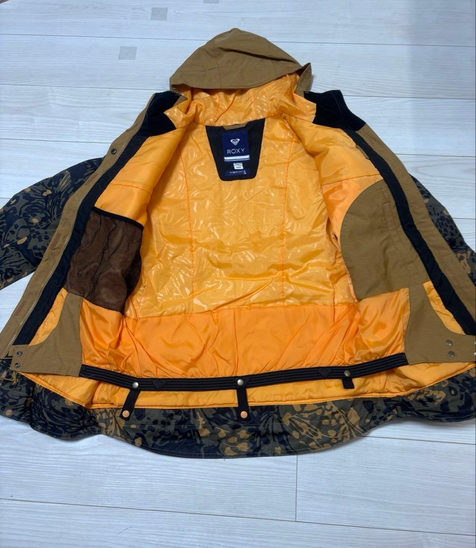 スノボウェア　ROXY 上下Mサイズ