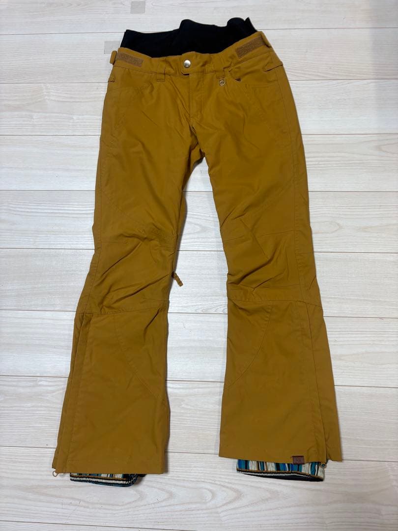 スノボウェア　ROXY 上下Mサイズ