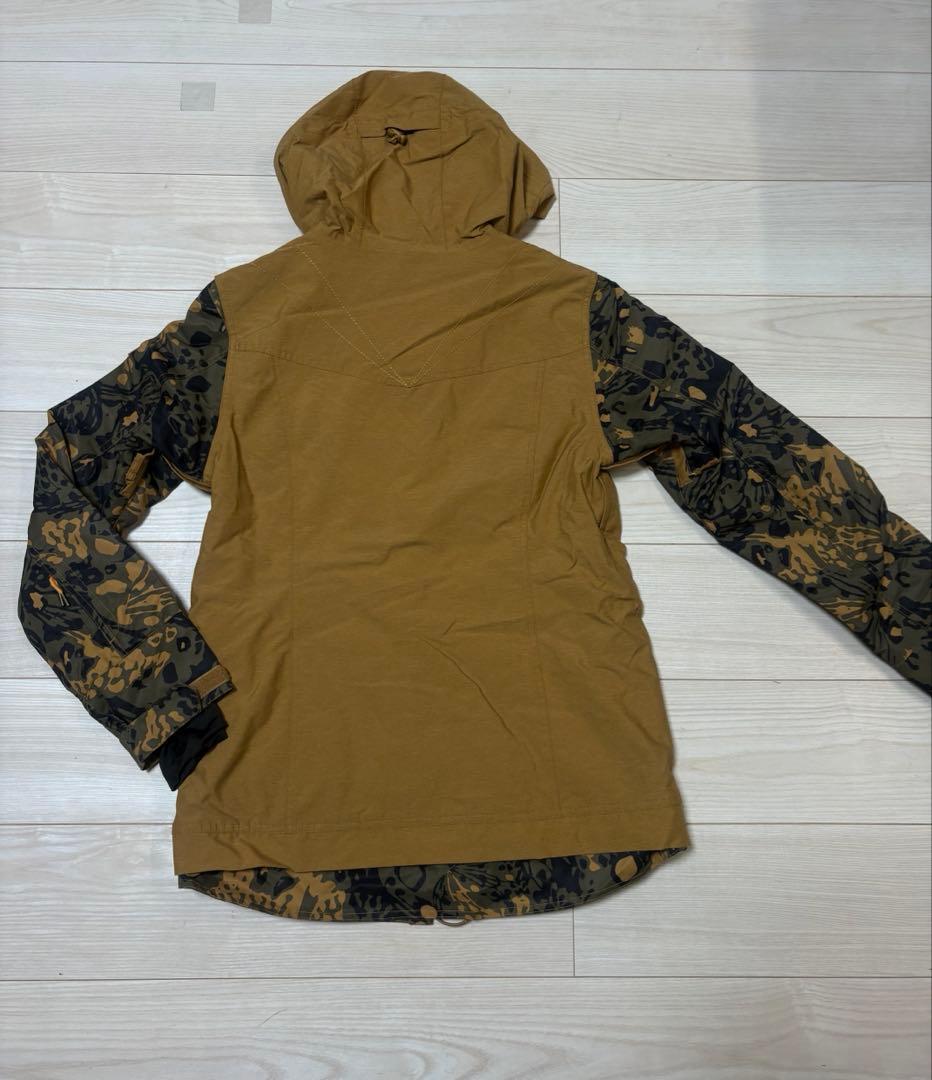 スノボウェア　ROXY 上下Mサイズ