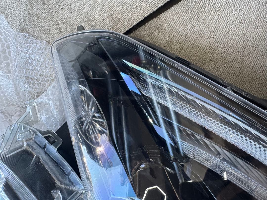 アルファード AGH30W 後期 純正 左右セット RH LED ブラック 2眼