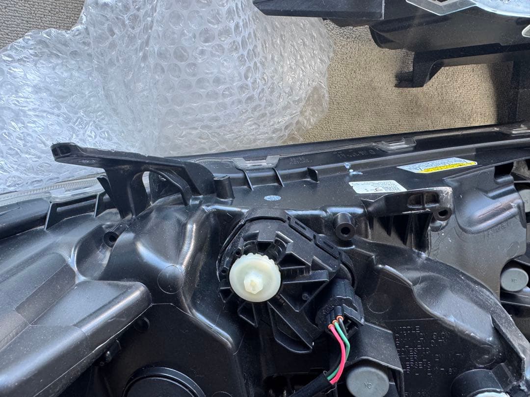 アルファード AGH30W 後期 純正 左右セット RH LED ブラック 2眼