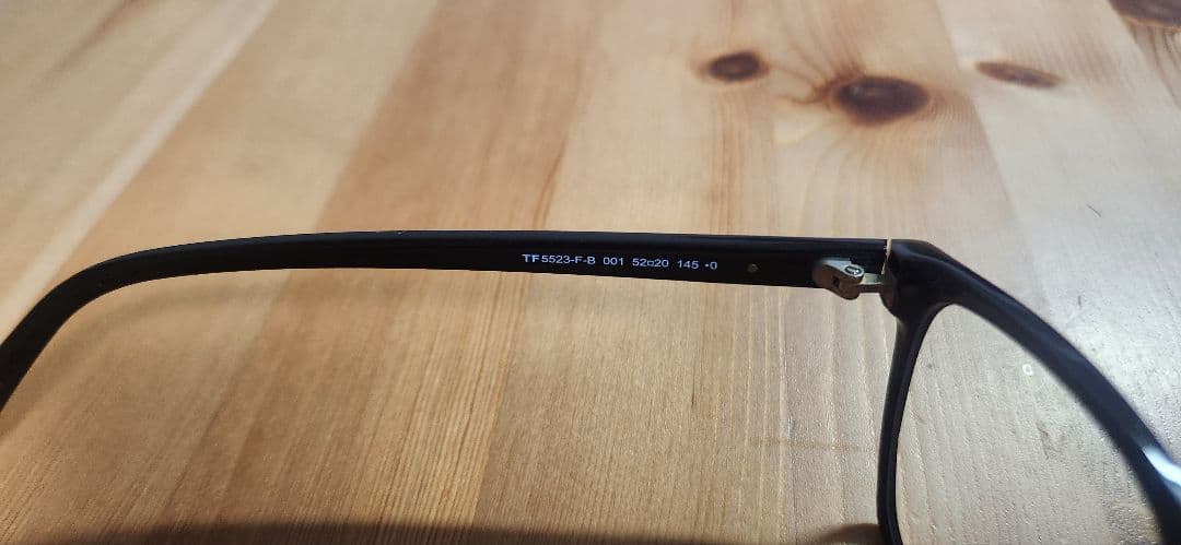 TOM FORD 　TF5523-F-B 001