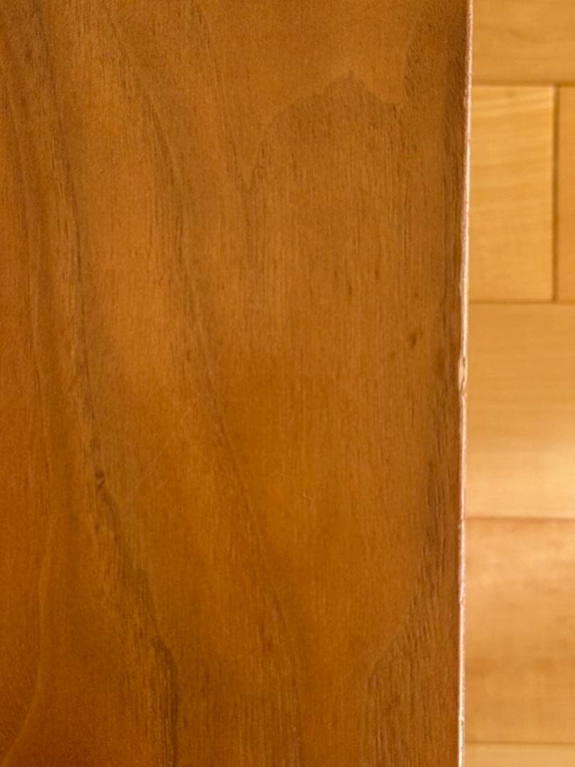 マスターウォール　ウォルナット無垢材センターテーブル