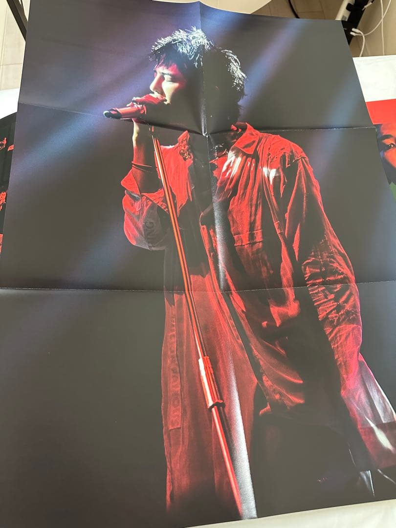 G-DRAGON 2017 WORLD TOUR 限定版　ファイル　ポスター特典