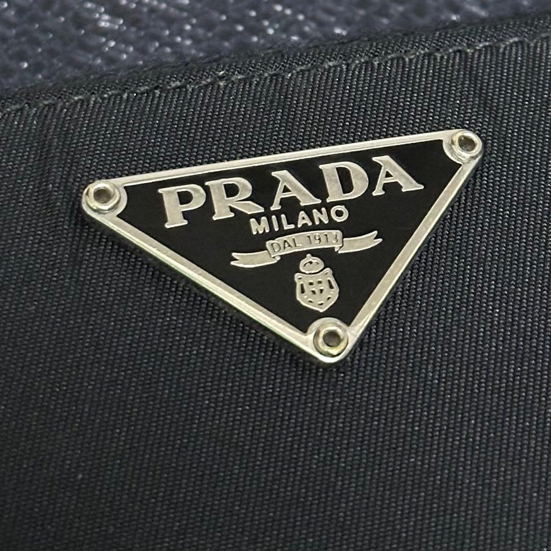 PRADA プラダ　ケース　ナイロン　三角ロゴ　ラウンドファスナー