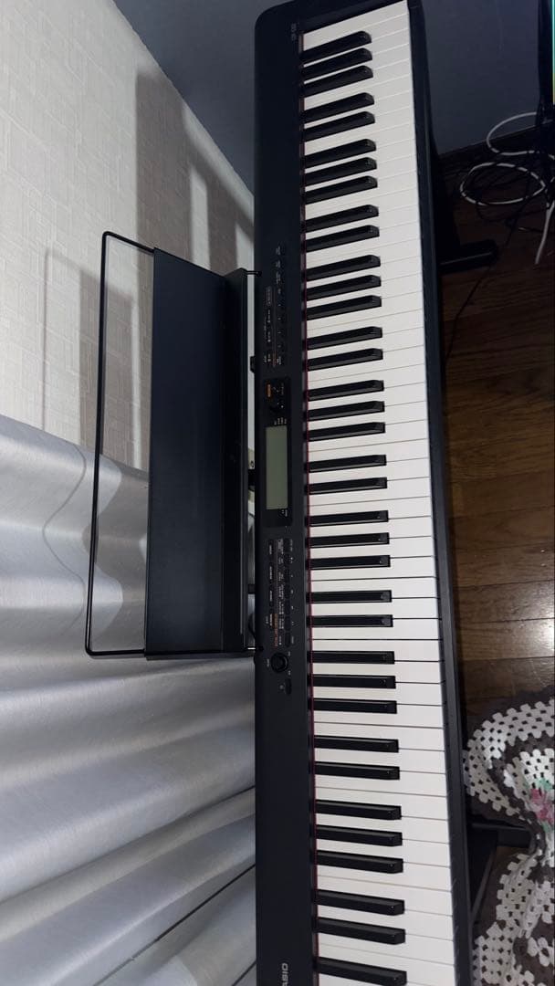電子ピアノ ・ペダル付き Casio CDP-S300 値下げ可能です。