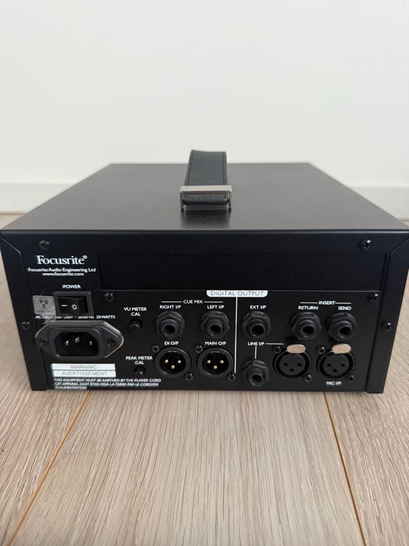 【新品同様！】Focusrite ISA One マイクプリアンプ