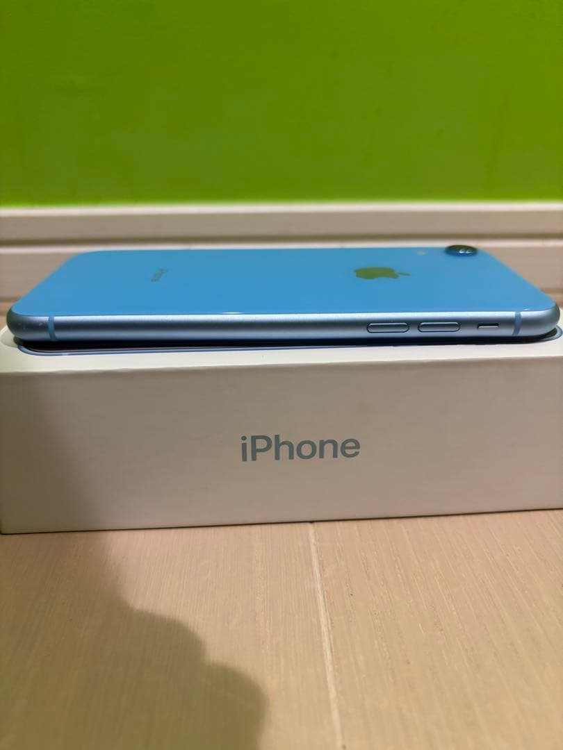 Apple iPhone XR 本体 ブルー 64GB