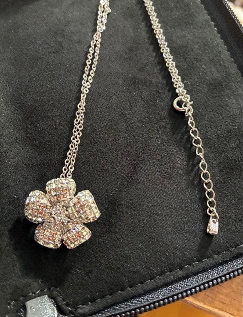 FOXEYフォクシー ネックレス＆ブローチ