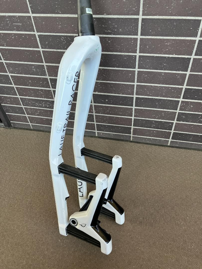 【激レア】LAUF カーボン板バネサスペンションフォーク