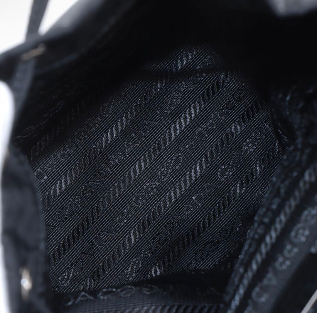 プラダ 1NS369 Re-Nylonポーチ 巾着　ブラック