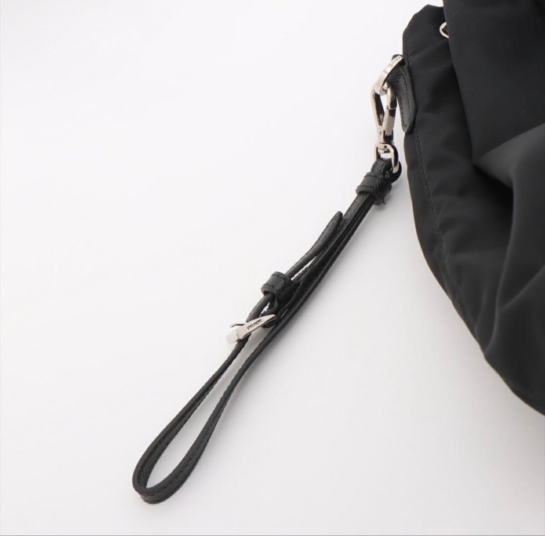 プラダ 1NS369 Re-Nylonポーチ 巾着　ブラック