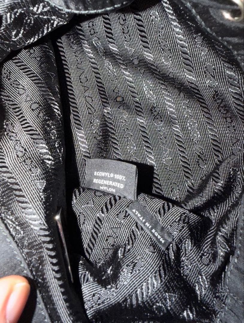 プラダ 1NS369 Re-Nylonポーチ 巾着　ブラック