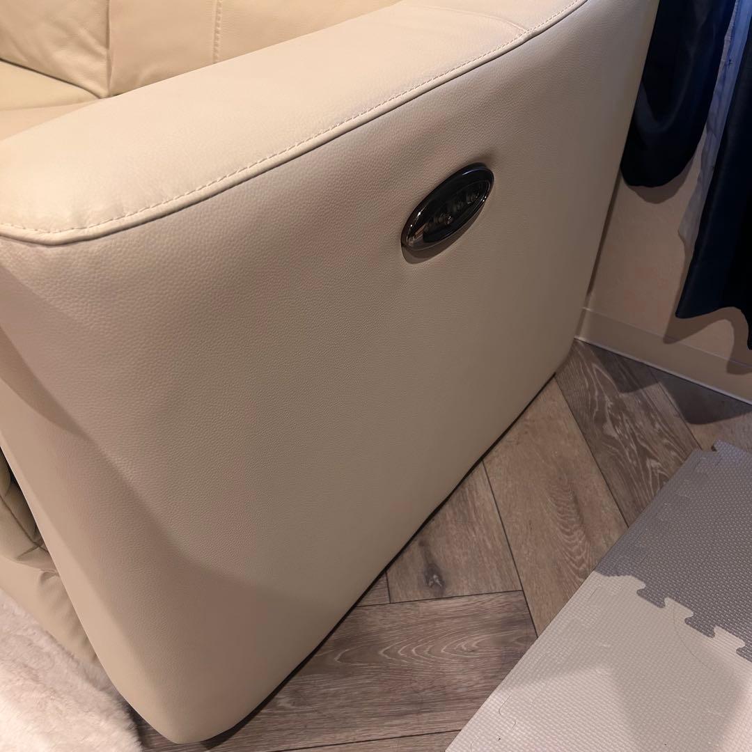 ✨美品✨ニトリ　アイボリー 電動リクライニングソファ