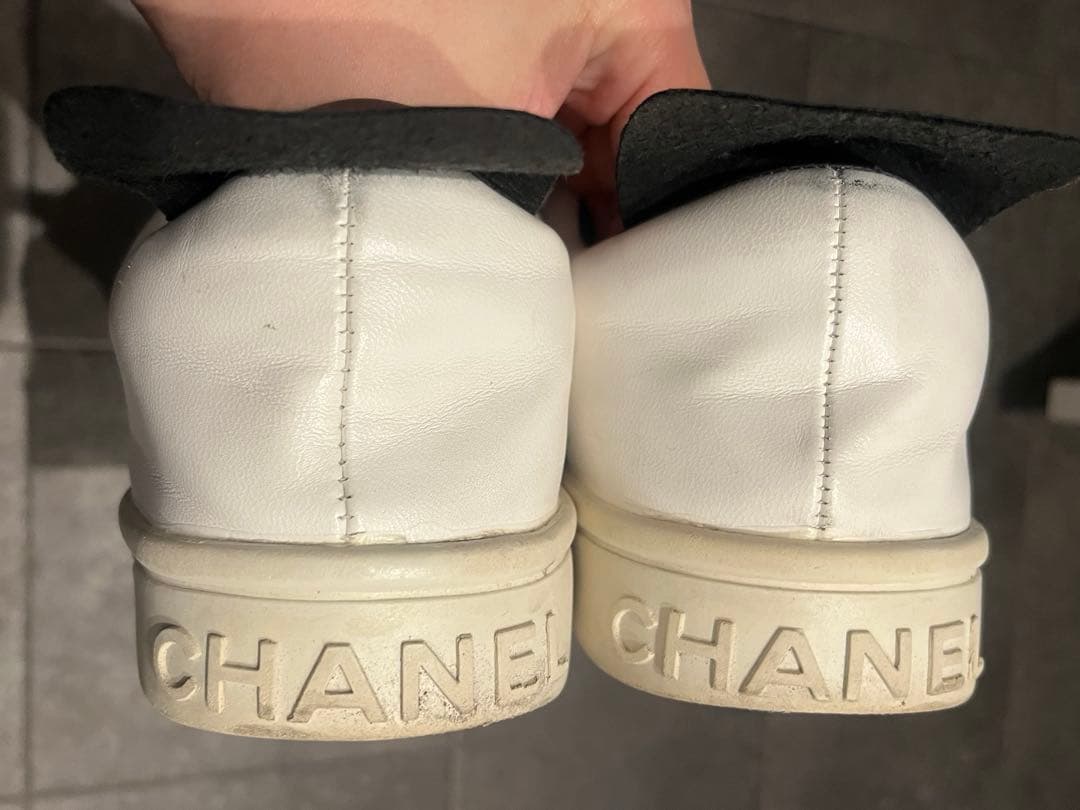CHANEL♡クラシック　スニーカー　ココマーク　レザー　23.5 ホワイト
