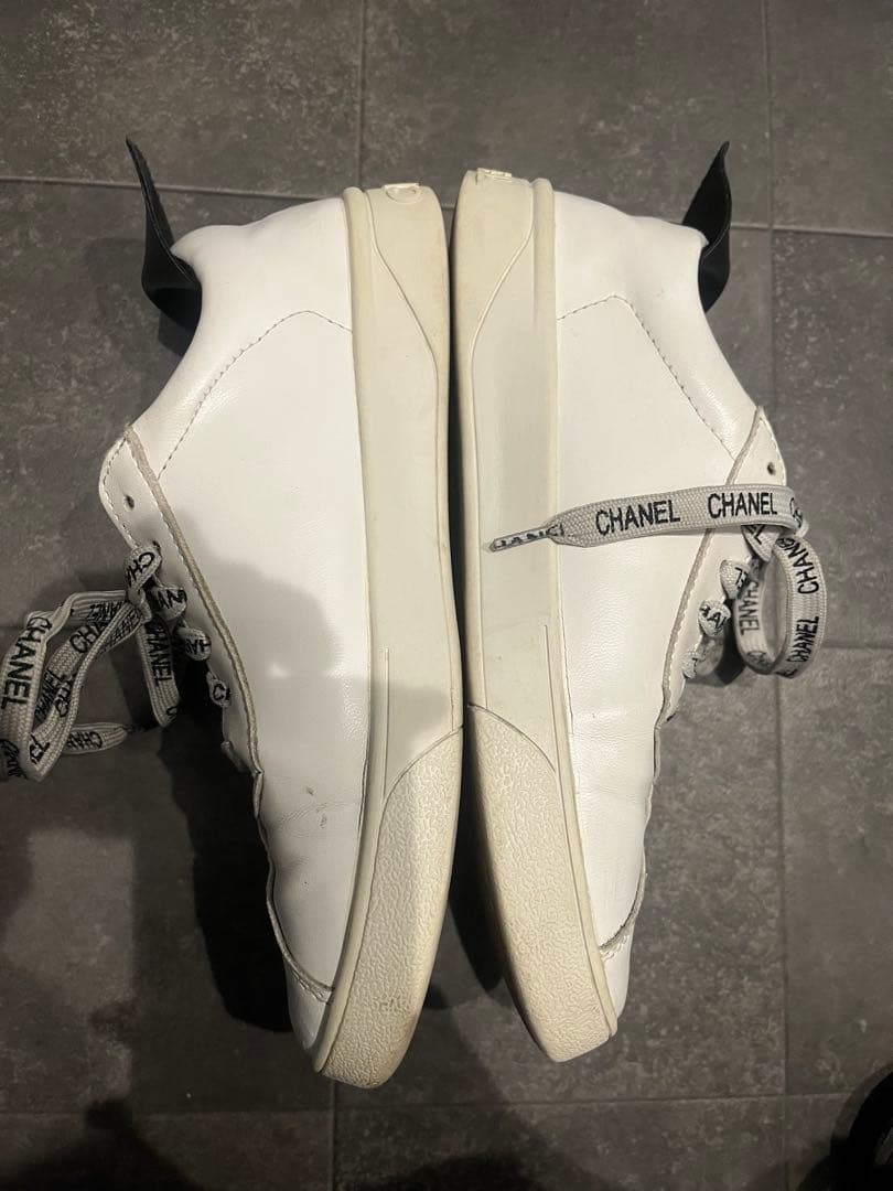 CHANEL♡クラシック　スニーカー　ココマーク　レザー　23.5 ホワイト