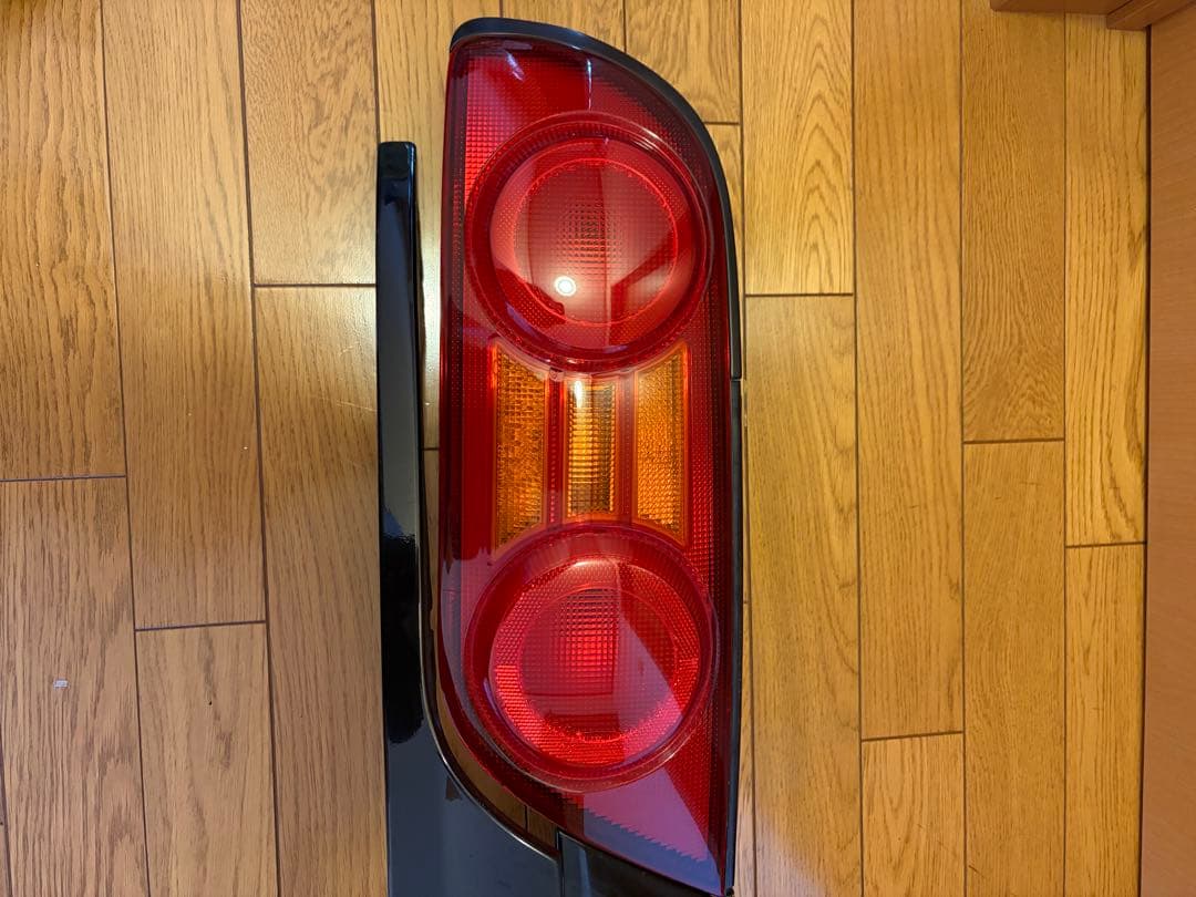 送料込み 美品180sx RPS13 後期 純正 テールランプ リアガーニッシュ
