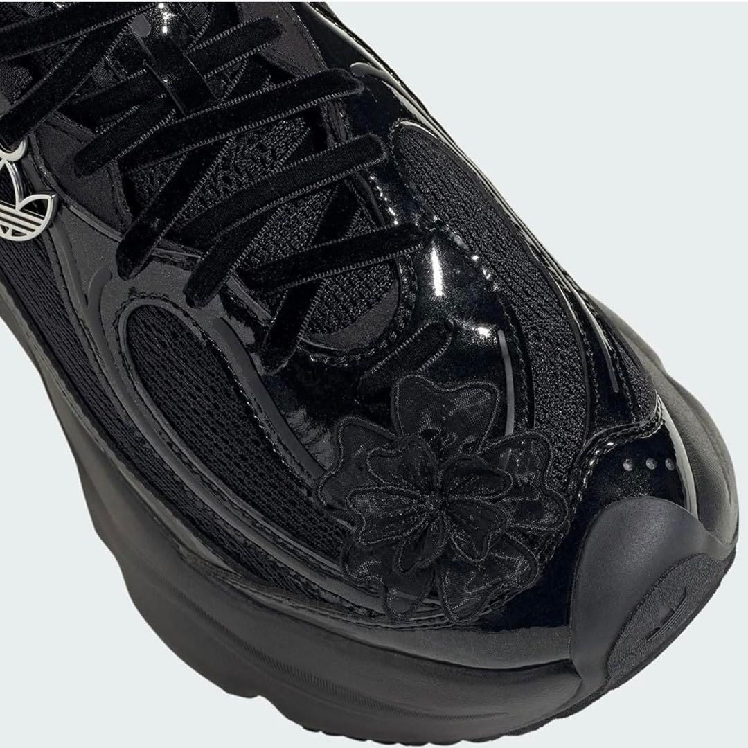 adidas OZVENUZ オズヴィーナス 刺繍 厚底 スニーカー