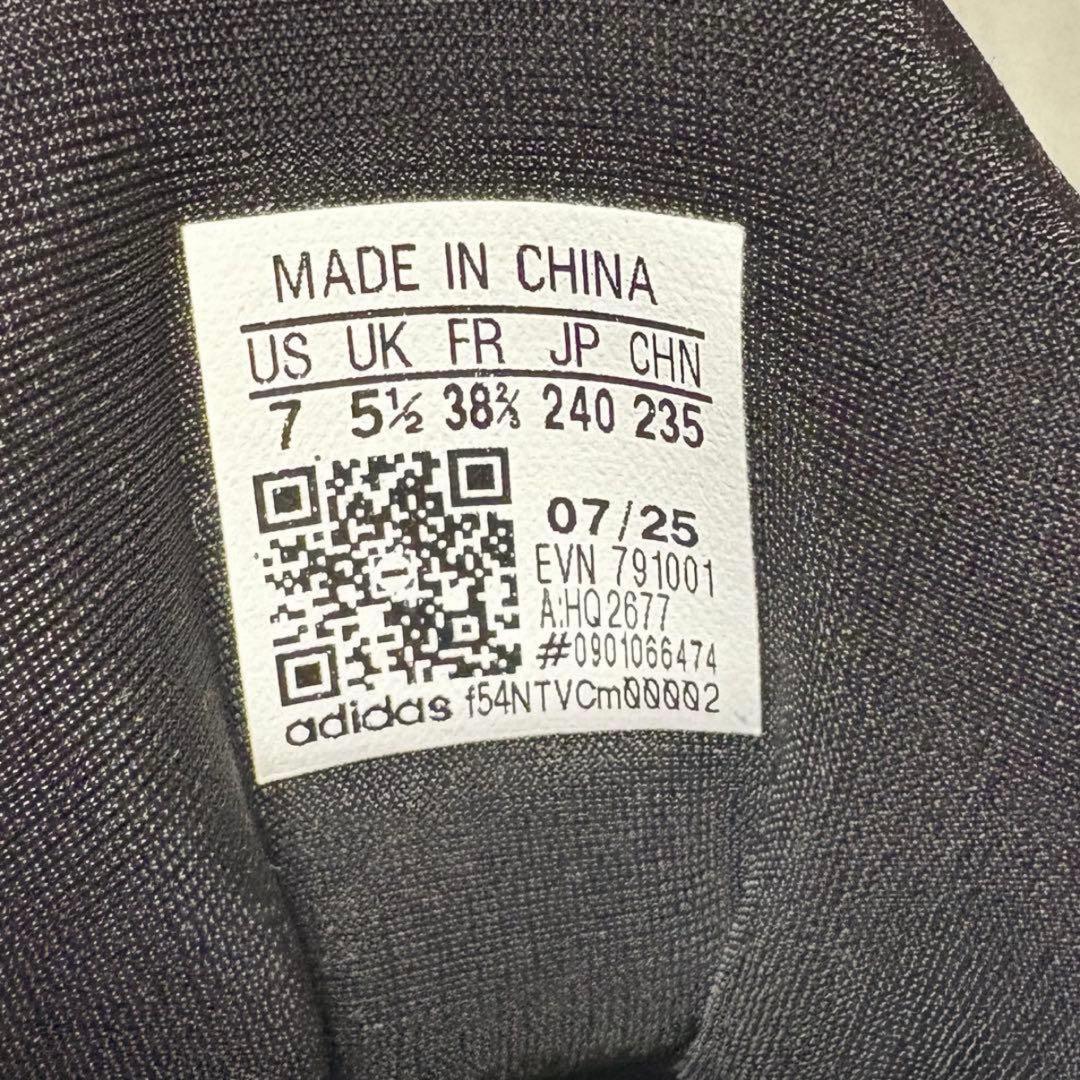 adidas OZVENUZ オズヴィーナス 刺繍 厚底 スニーカー