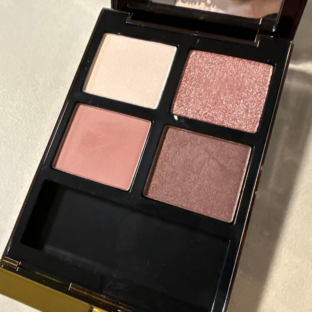 トムフォード アイシャドウ 030 インソレントローズ アイシャドウパレット