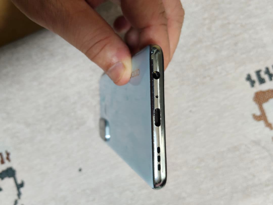 【美品】OPPO Reno5 A　SIMフリー