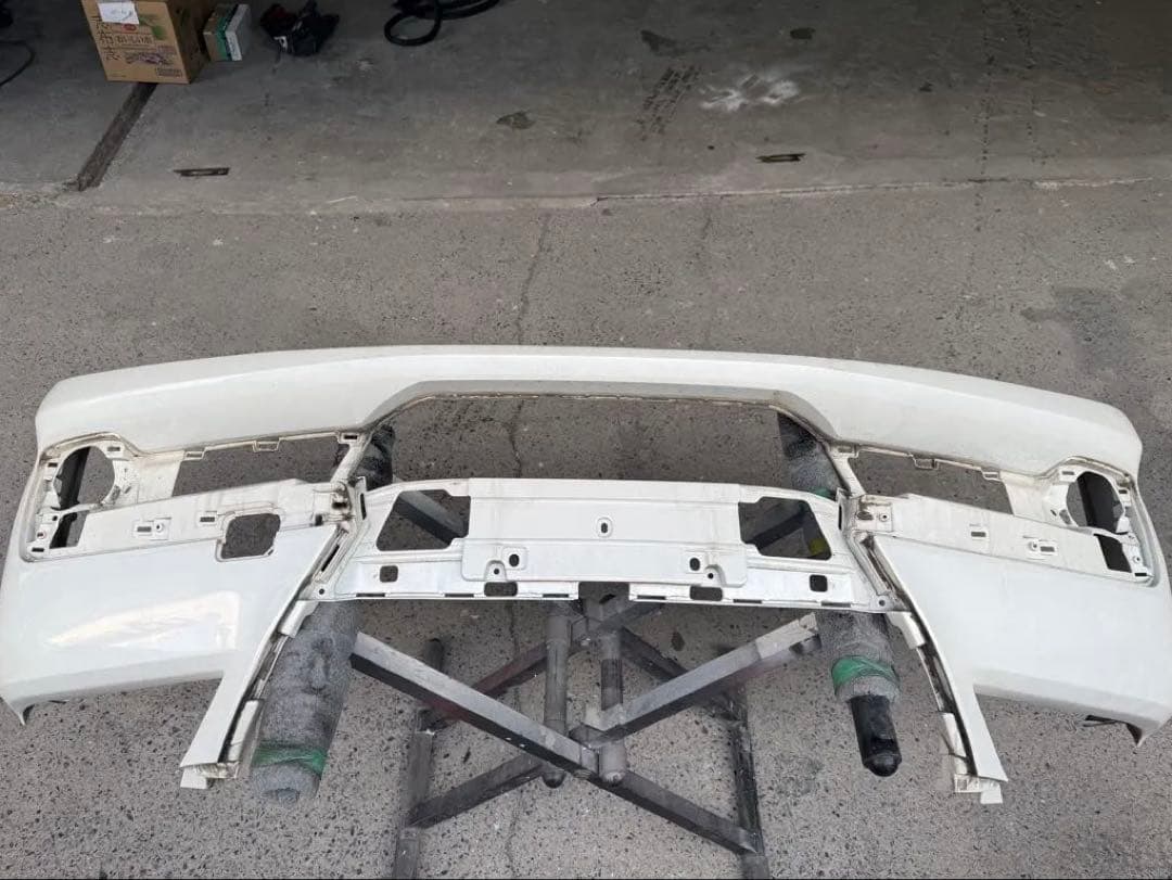 210系 クラウン ハイブリッド フロントバンパー