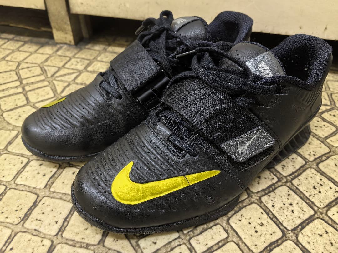 ナイキ ロマレオス3 スクワット ウエイトリフティングシューズ スクワットパワー