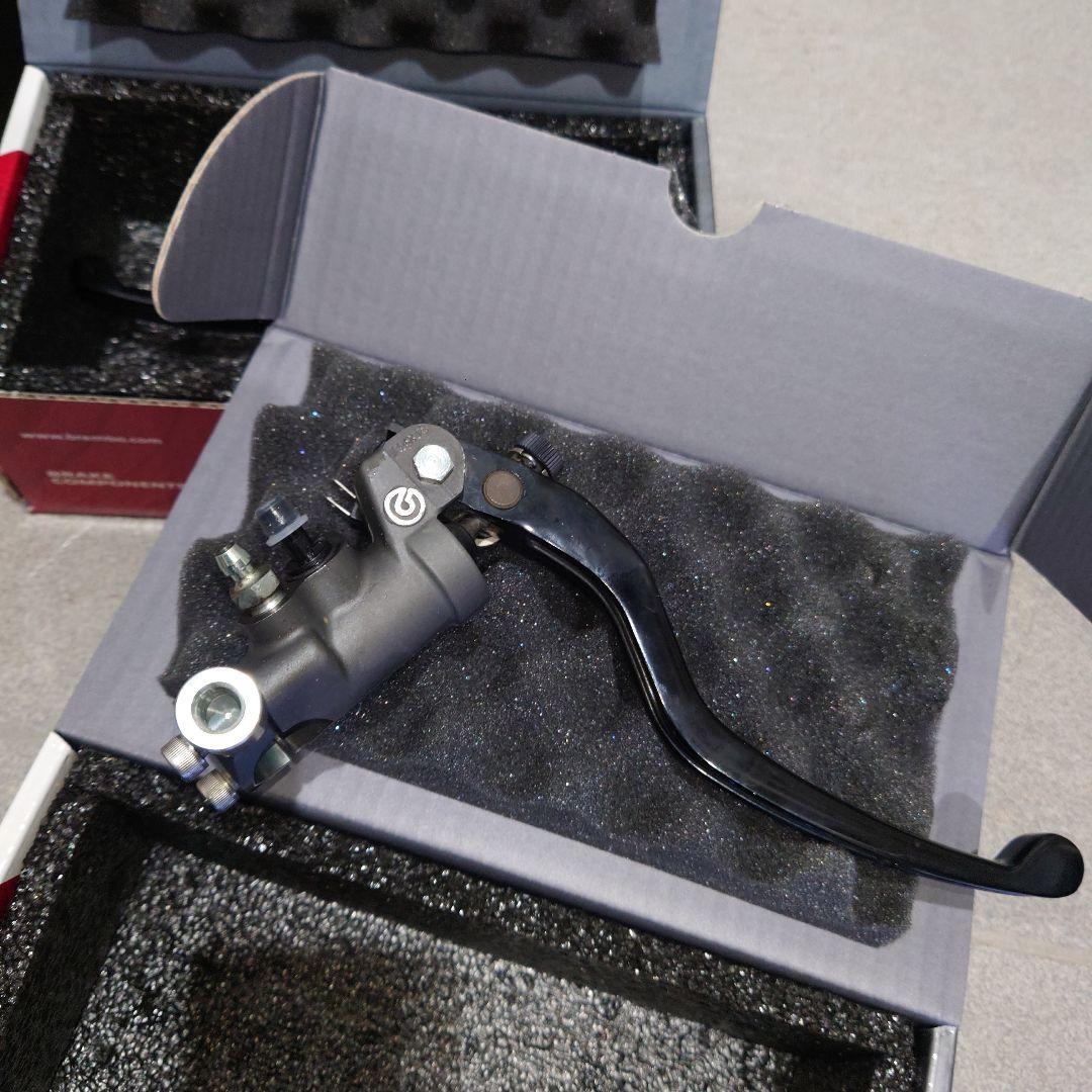 ブレンボ ラジアル マスターシリンダー （クラッチブレーキセット）