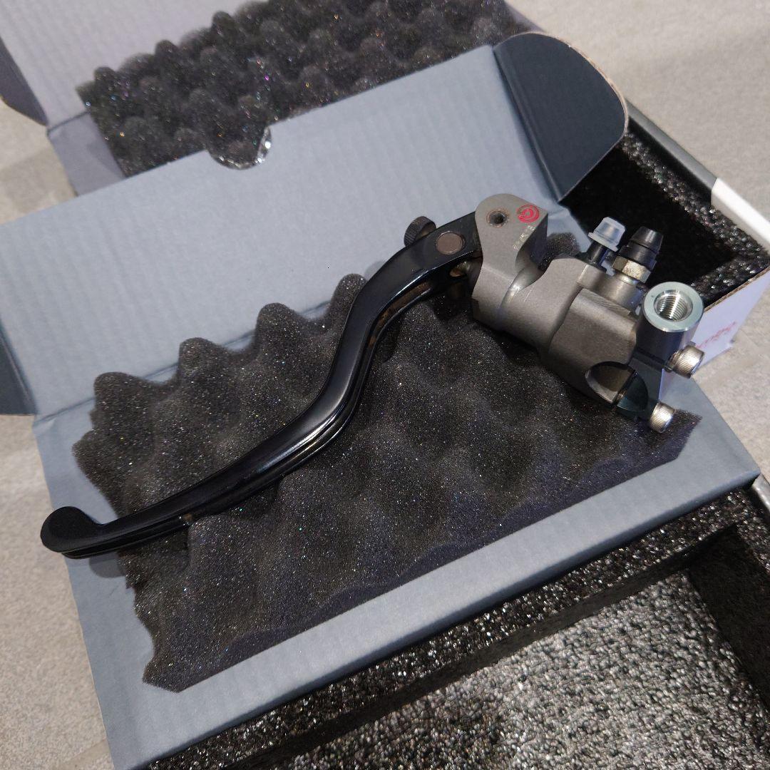 ブレンボ ラジアル マスターシリンダー （クラッチブレーキセット）