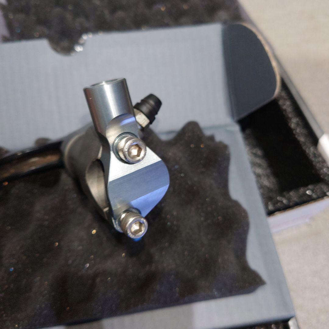 ブレンボ ラジアル マスターシリンダー （クラッチブレーキセット）