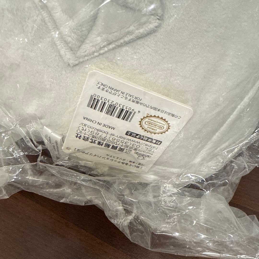 未使用品　ゼルダの伝説　ハイリアの盾　トライフォースクッションセット