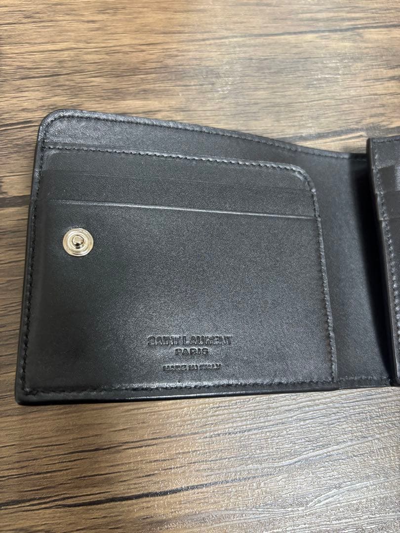 SAINT LAURENTサンローラン ブラック 二つ折り財布