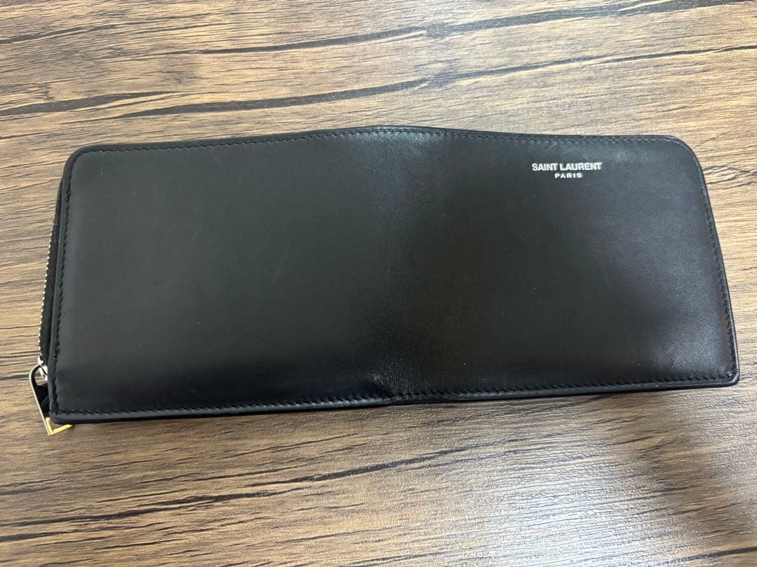 SAINT LAURENTサンローラン ブラック 二つ折り財布