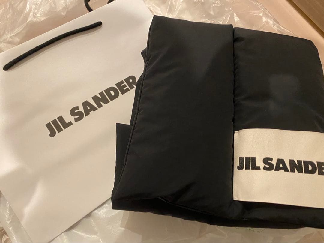 【期間限定最終値下げ中】JIL SANDER ダウンマフラー　ショッパー付き