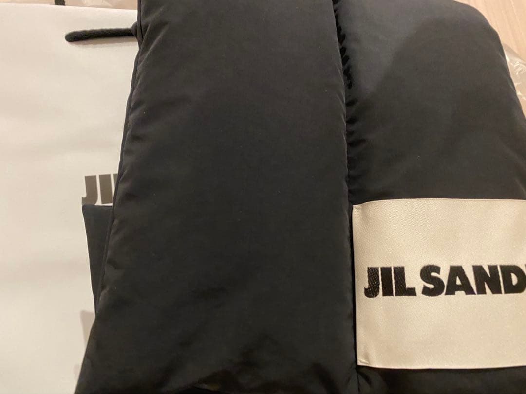 【期間限定最終値下げ中】JIL SANDER ダウンマフラー　ショッパー付き