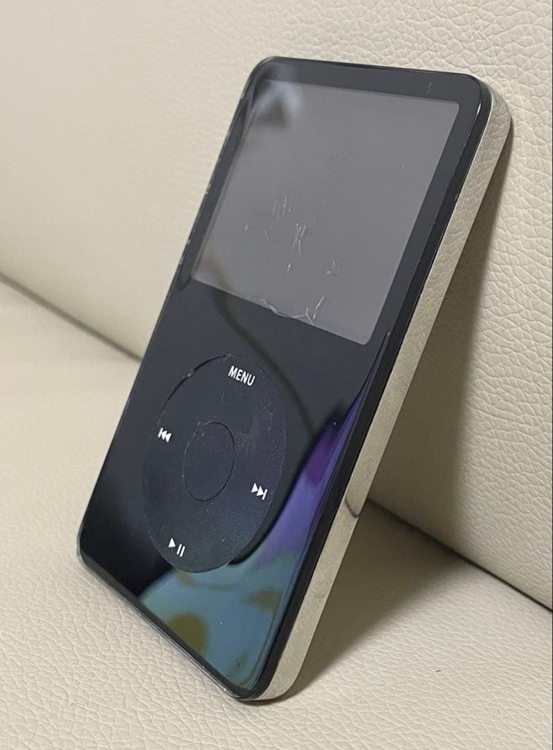 iPod 第5世代 A1136 ブラック 30GB 充電コード付き