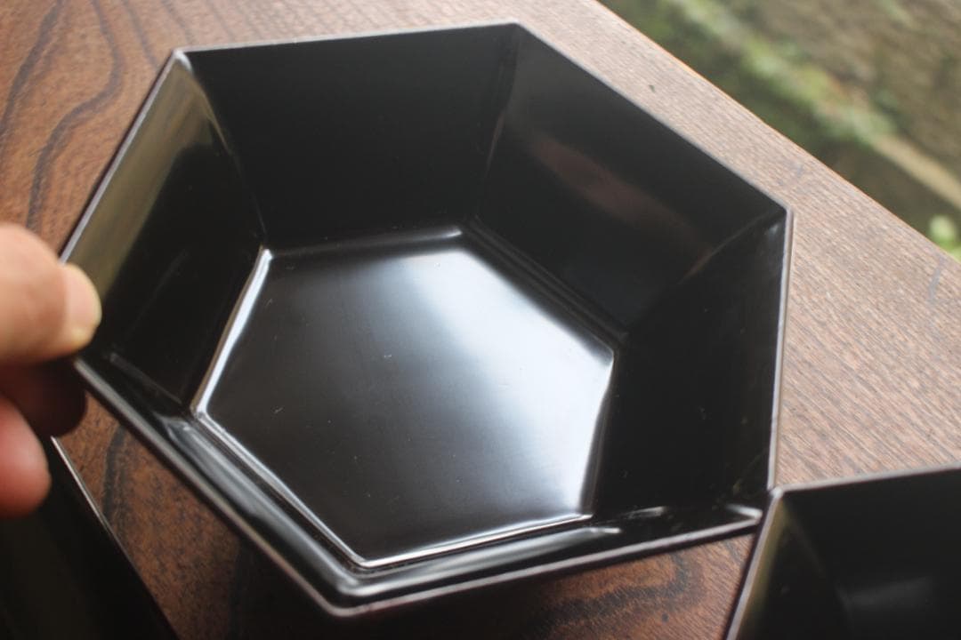 時代逸品！めずらしい六角デザインに極上溜塗の映える煮物椀2点（検輪島塗雑煮椀