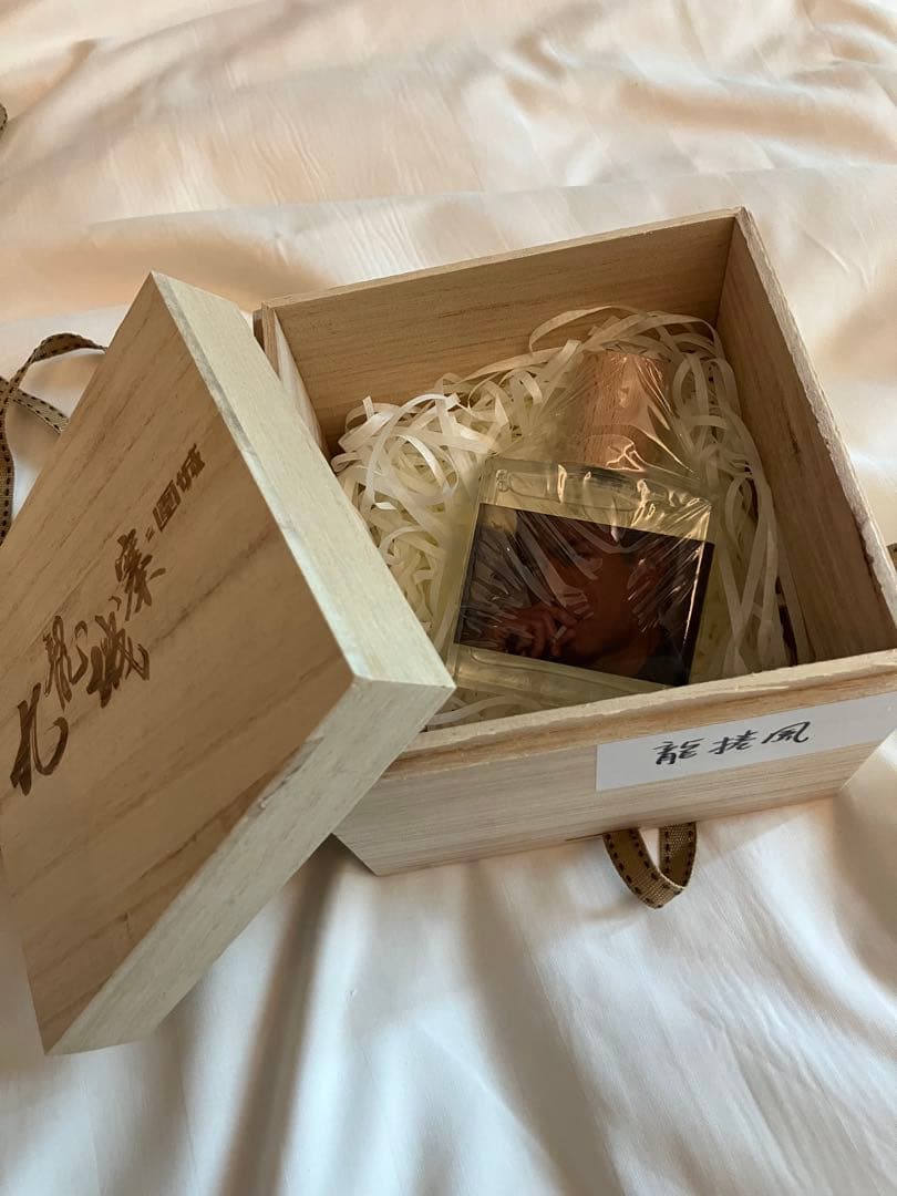 トワイライトウォリアーズ 香水 龍捲風