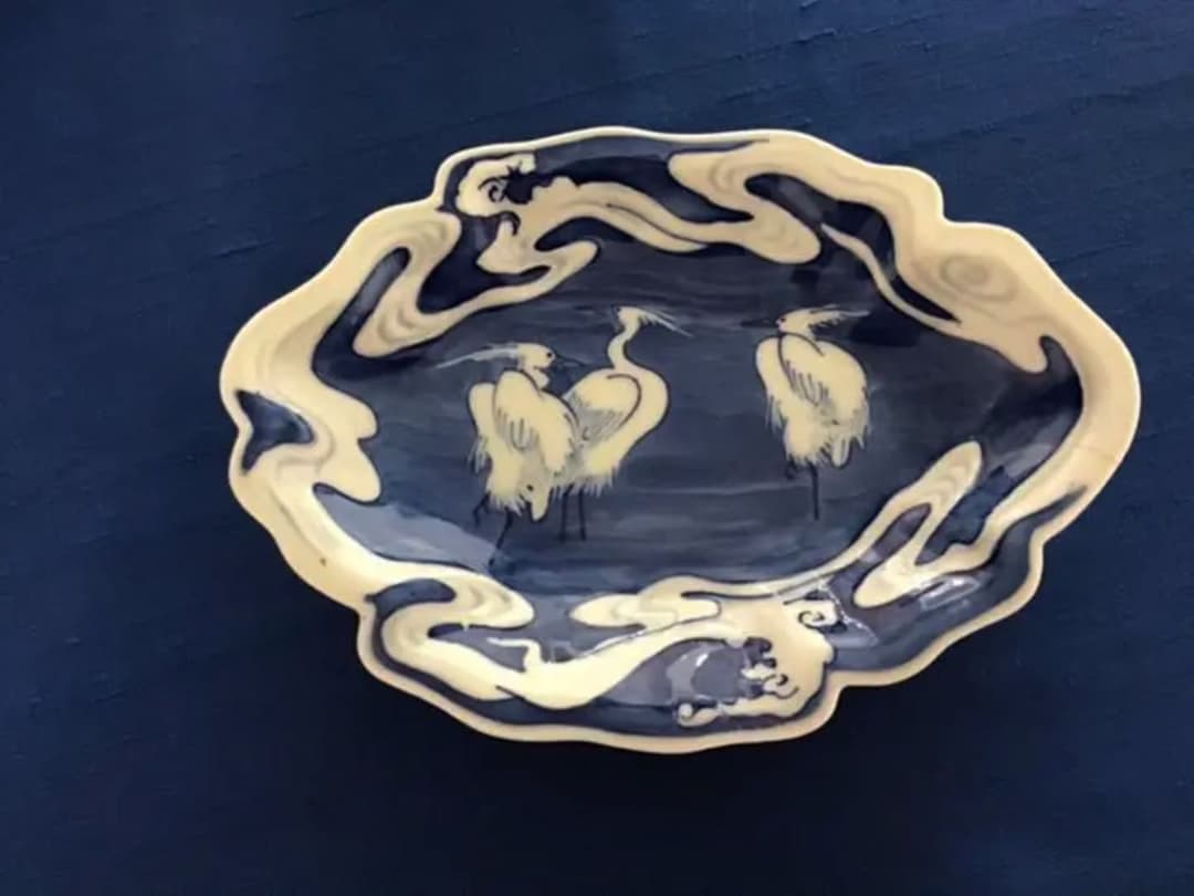 藍鍋島流水鷺図変形皿、5枚。