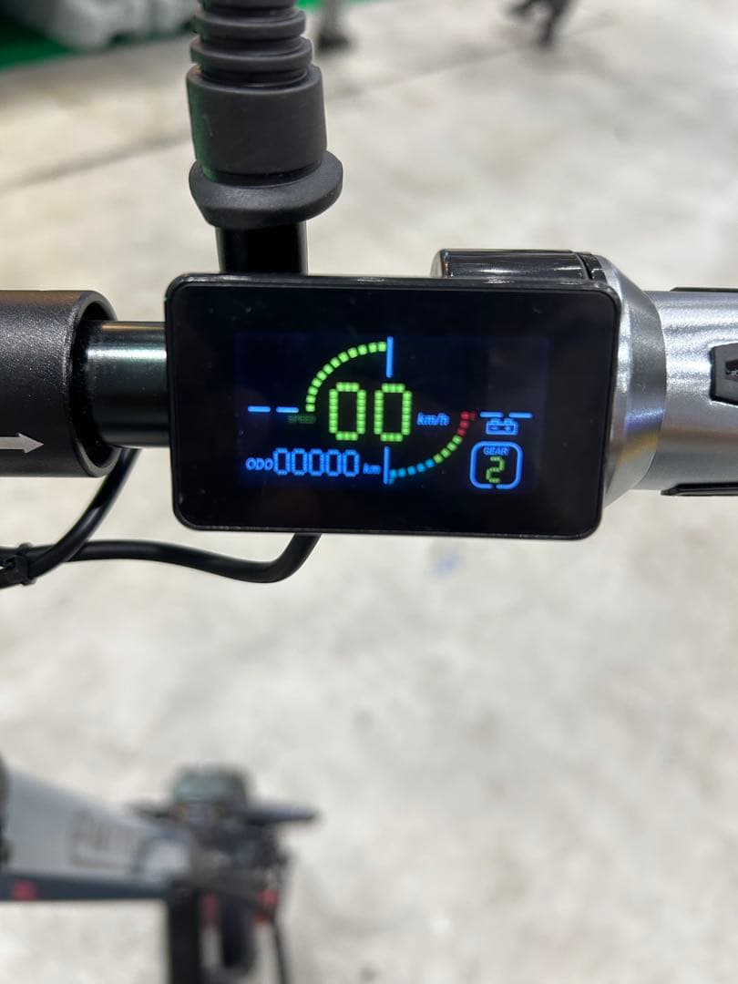 日本製EVスクーター　ベンツグレー　サドル付き　新品展示品一台限定最大5年保証