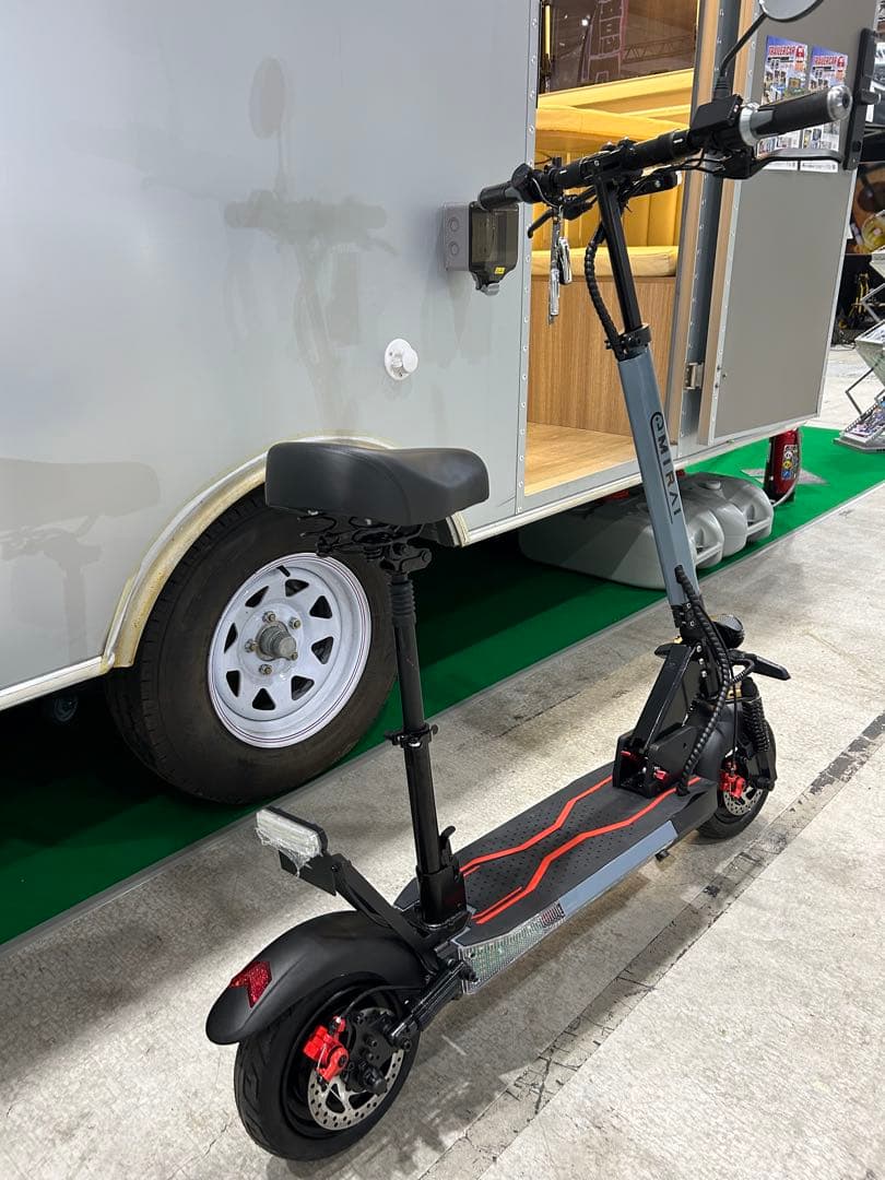 日本製EVスクーター　ベンツグレー　サドル付き　新品展示品一台限定最大5年保証