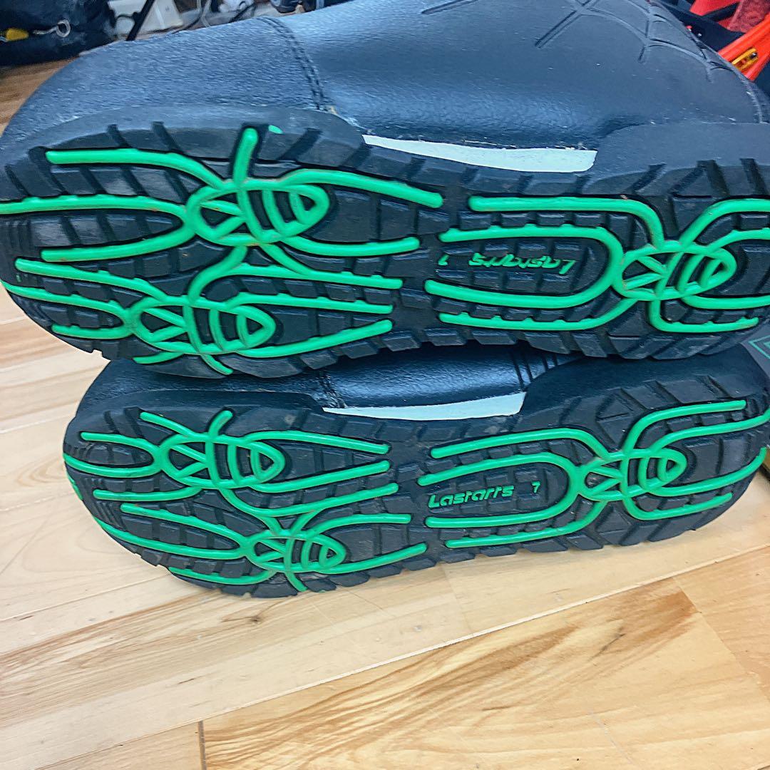 即乗り　スノーボード　YONEX ヨネックス　FLUX フラックス ラスターツ