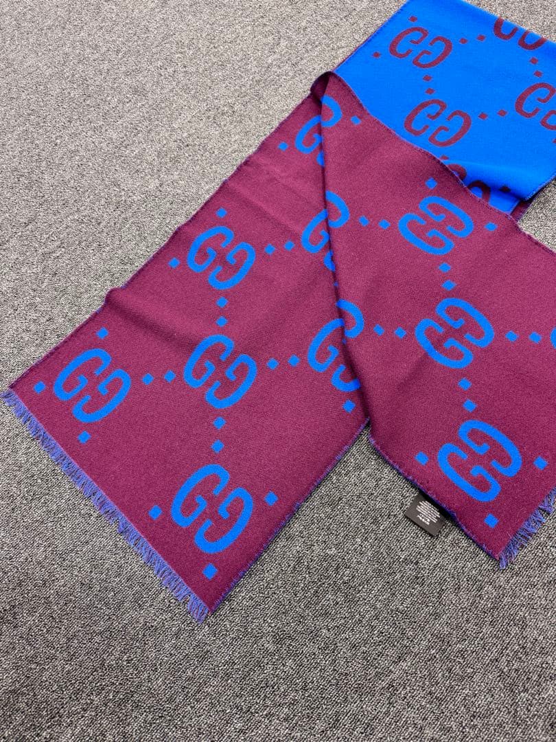 GUCCI ロゴパターン マフラー 青