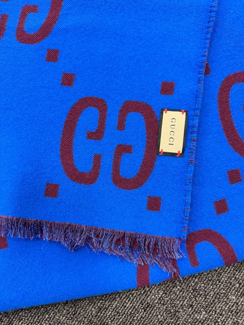 GUCCI ロゴパターン マフラー 青