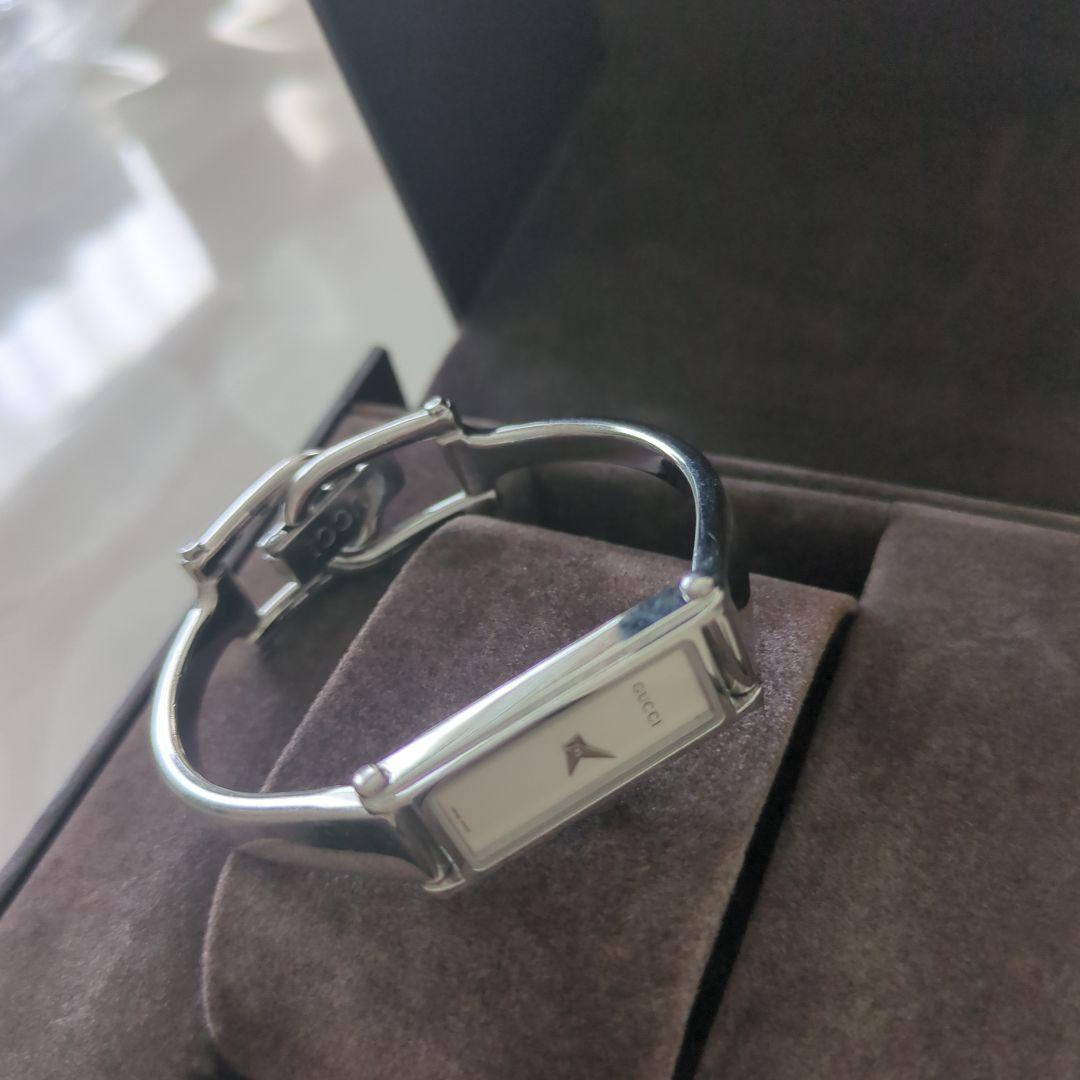 GUCCI　腕時計　1500L　電池交換済