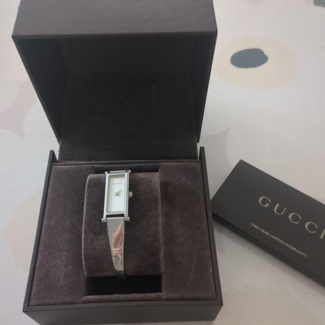 GUCCI　腕時計　1500L　電池交換済