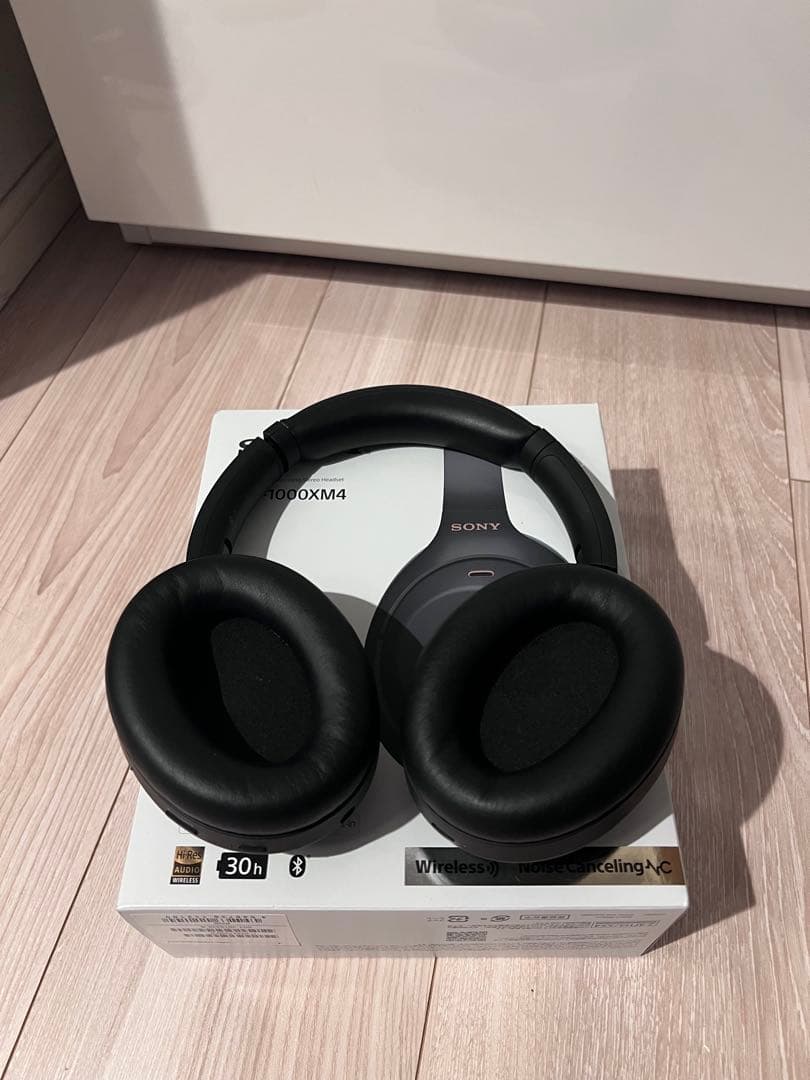 SONY WH-1000XM4 ワイヤレスヘッドホン　美品